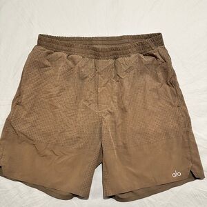 ALO Yoga Chill Shorts size M